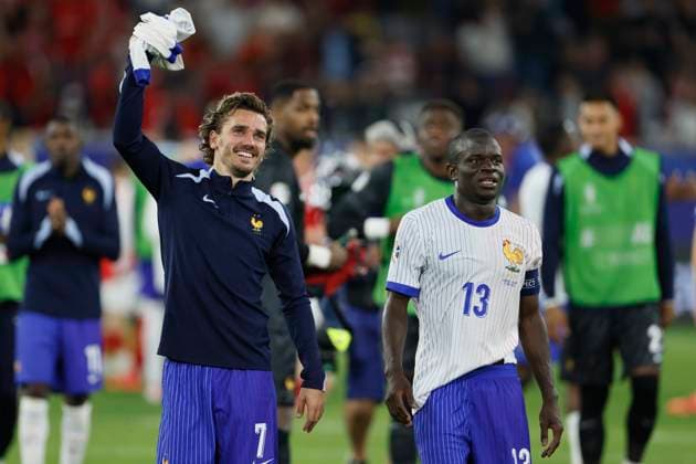 Austria v France: Group D - UEFA EURO, EM, Europameisterschaft,Fussball 2024 Antoine Griezmann and Ngolo Kante of France celebrate after the UEFA EURO 2024 group stage match between Austria and France at Düsseldorf Arena on June 17, 2024 in Dusseldorf, Germany. Düsseldorf Düsseldorf Arena Germany Germany Copyright: xRichardxSellers Sportsphoto APLx 14041160