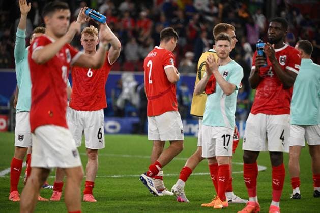 Disappointment for the Austrians, center Maximilian Wöber Austria 17 06 2024, European Football Championship 2024, preliminary round, 1 matchday Austria France Duesseldorf Merkur Spiel Arena Nordrhein Westfalen Germany Team2