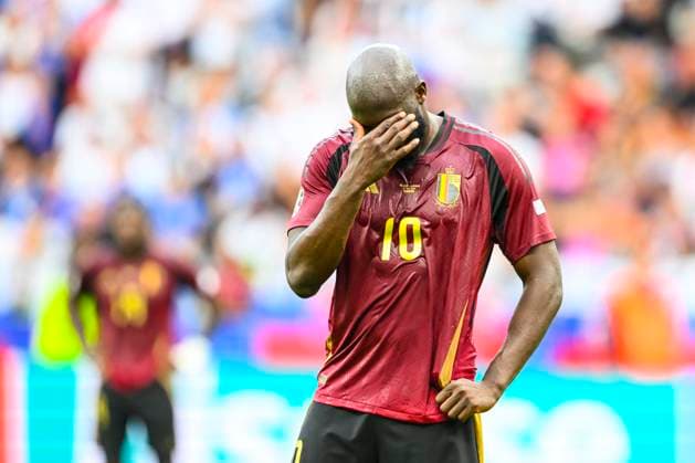 Belgium v Slovakia Group E - UEFA EURO, EM, Europameisterschaft,Fussball 2024 FRANKFURT AM MAIN, GERMANY - JUNE 17 : Lukaku Romelu forward of Belgium looks dejected by a decision of the referee VAR during the UEFA EURO 2024 European Football Championship tournament group E stage match between Belgium and Slovakia at Frankfurt Arena on June 17, 2024 in Frankfurt am Main, Germany, 17 06 2024 Frankfurt am Main Germany  Copyright: xVincentxKalutx