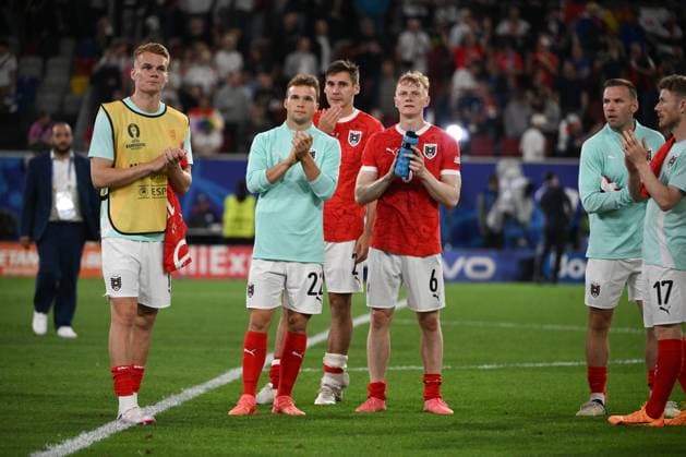 Disappointment for the Austrians, center Maximilian Wöber Austria 17 06 2024, European Football Championship 2024, preliminary round, 1 matchday Austria France Duesseldorf Merkur Spiel Arena Nordrhein Westfalen Germany Team2