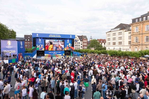 Fan Zone Burgplatz in Düsseldorf Public Viewing UEFA EURO 2024 Austria vs. France 17 06 2024 Fan Zone Burgplatz in Düsseldorf Public Viewing UEFA EURO 2024 Austria vs. France on 17 06 2024, Düsseldorf Copyright: xBEAUTIFULxSPORTS KennyxBeelex