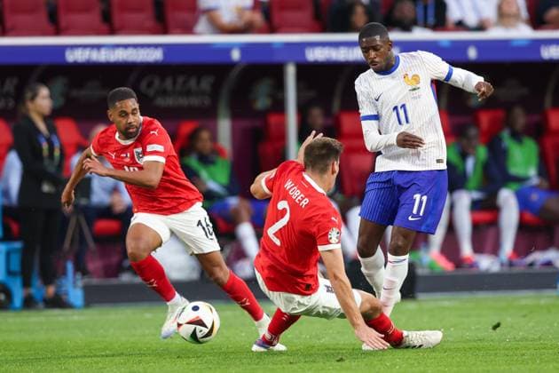 Austria v France - UEFA EURO, EM, Europameisterschaft,Fussball 2024 Philipp Mwene, Maximilian Wober and Ousmane Dembele are playing during the UEFA Euro 2024 Group D match between Austria v France, at the Düsseldorf Arena in Düsseldorf, Germany, on June 17, 2024. Düsseldorf Germany  Copyright: xAndrzejxIwanczukx originalFilename:iwanczuk-austriav240617_npinG.jpg