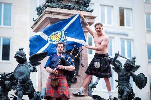 FIFA World Cup 2026, Scottish fans are allowed to enter stadiums with traditional fanny packs, archive pictures