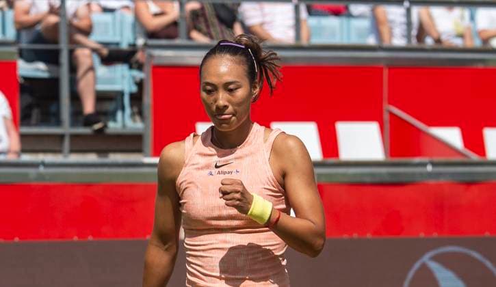 18 06 2024, WTA 500, Tennis, Women, ecotrans Ladies Open 2024, Berlin, Singles, 1 Round, Naomi Osaka Japan Qinwen Zheng China Qinwen Zheng China Berlin Steffi Graf Stadium Berlin Germany
