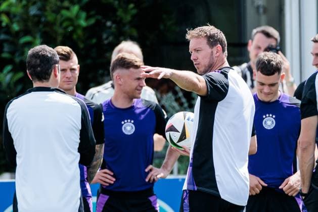 UEFA EURO 2024 final training Germany 18 06 2024 Julian Nagelsmann coach, national coach Germany gestures UEFA EURO 2024 final training Germany before the match against Hungary Herzobase, Herzogenaurach on 18 06 2024 Copyright: xBEAUTIFULxSPORTS Wunderlx