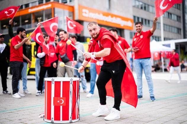 18 06 2024 Football, European Championship 2024 in Germany, fans in Dortmund Turkey Georgia Turkish fans in the city center at lunchtime before the match