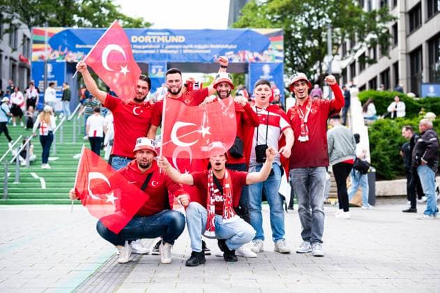 18 06 2024 Football, European Championship 2024 in Germany, fans in Dortmund Turkey Georgia Turkish fans in the city center at lunchtime before the match