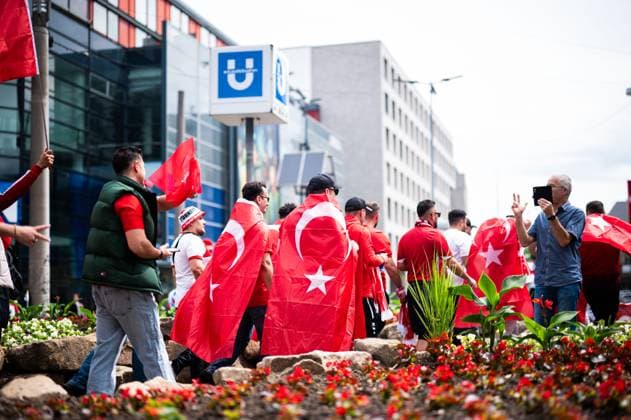 18 06 2024 Football, European Championship 2024 in Germany, fans in Dortmund Turkey Georgia Turkish fans in the city center at lunchtime before the match