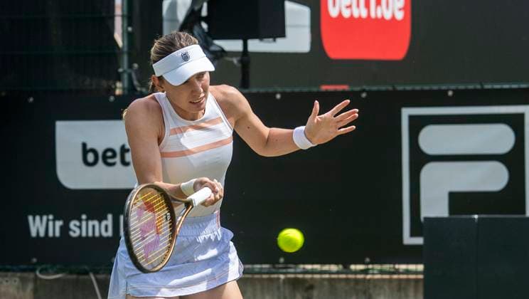 18 06 2024, WTA 500, Tennis, Women, ecotrans Ladies Open 2024, Berlin, Singles, 1 round, Beatriz Haddad Maia Brazil Ekaterina Alexandrova Russia Ekaterina Alexandrova Russia Berlin Steffi Graf Stadium Berlin Germany