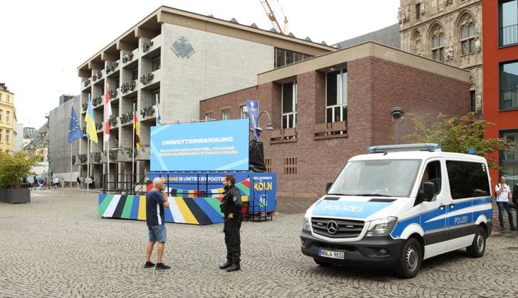 On a digital information board, the city of Cologne announces that the Euro 2024 fan festival will remain closed on Tuesday due to a storm warning Cologne North Rhine-Westphalia