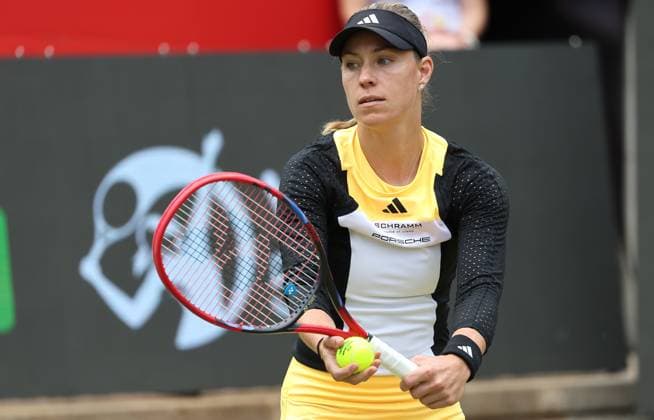 Berlin, 18 06 2024, Tennis ecotrans Ladies Open Berlin at Steffi Graf Stadium Ladies, Singles, Noskova Czech Republic Kerber Germany Angelique Kerber Germany hits a ball at ecotrans Ladies Open Berlin 2024