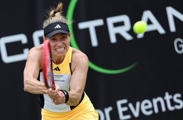 Berlin, 18 06 2024, Tennis ecotrans Ladies Open Berlin at Steffi Graf Stadium Women, Singles, Noskova Czech Republic Kerber Germany Angelique Kerber Germany returns a ball ecotrans Ladies Open Berlin 2024