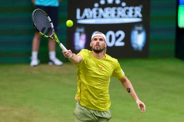 Oscar Otte Germany controls the ball, TERRA WORTMANN Open 2024, Oscar Otte vs Alexander Zverev, Gerry Weber Stadium, 18 06 2024, Halle, Germany