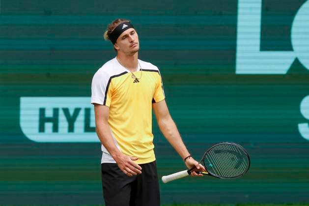 Alexander Zverev Germany looks disappointed, TERRA WORTMANN Open 2024, Oscar Otte vs Alexander Zverev, Gerry Weber Stadium, 18 06 2024, Halle, Germany