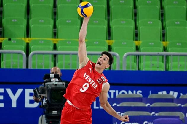 Volleyball, Nations League, Bulgarien - Türkei Ljubljana, Slovenia, June 18st 2024: Ramazan Efe Mandiraci of Turkey in action during the FIVB Men s Volleyball Nations League match between Bulgaria and Turkey at Arena Stozice, Ljubljana, Slovenia. (Igor Kupljenik SPP) Copyright: xIgorxKupljenikx xSPPx spp-en-IgKuSp-IKO_0298