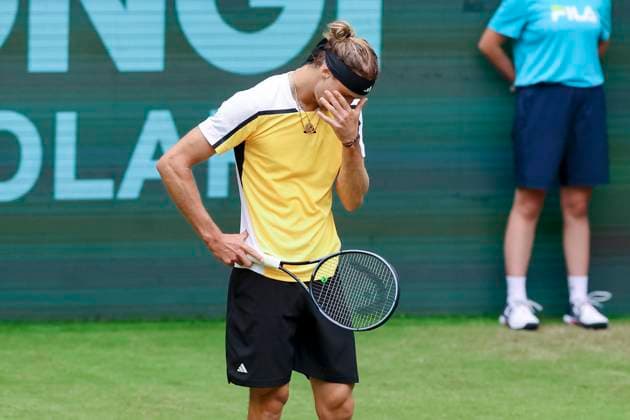 Alexander Zverev Germany looks disappointed, TERRA WORTMANN Open 2024, Oscar Otte vs Alexander Zverev, Gerry Weber Stadium, 18 06 2024, Halle, Germany