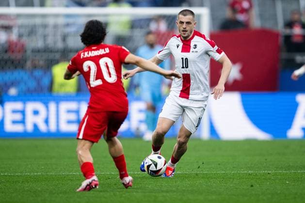 240618 Giorgi Chakvetadze of Georgia during the UEFA Euro 2024 Football Championship match between Türkiye and Georgia on June 18, 2024 in Dortmund Photo Jesper Zerman BILDBYRAN kod JZ JZ0541 fotboll football soccer fotballs em europamästerskap em uefa euro uefa european football championship euro 2024 türkiye georgien georgia bbeng turkiet turkey  Copyright: JESPERxZERMAN BB240618JZ046