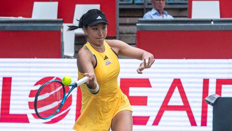 18 06 2024, WTA 500, Tennis, Women, ecotrans Ladies Open 2024, Berlin, Singles, 1 Round, Xinyu Wang China Ons Jabeur Tunisia Xinyu Wang China Berlin Steffi Graf Stadium Berlin Germany