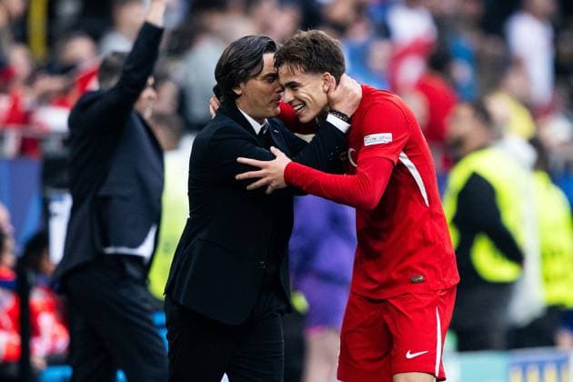 240618 Head coach Vincenzo Montella and Kenan Yildiz of Türkiye celebrate after 1 0 during the UEFA Euro 2024 Football Championship match between Türkiye and Georgia on June 18, 2024 in Dortmund Photo Jesper Zerman BILDBYRAN kod JZ JZ0541 fotboll football soccer fotballs em europamästskap em uefa euro uefa european football championship euro 2024 türkiye georgien georgia bbeng turkiet turkey jubel  Copyright: JESPERxZERMAN BB240618JZ067