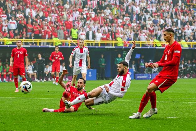 Turkey v Georgia Euro 2024 18 06 2024. Group F Georges Mikautadze of Georgia shoots towards the goal during the Euro 2024 match between Turkey and Georgia at BVB Stadion, Dortmund, Germany on 18 June 2024. Editorial use only , Copyright: xNigelxKeenex PSI-19820-0022
