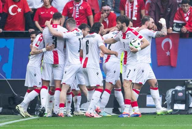 UEFA EURO 2024 Turkey Georgia 18 06 2024 Cheers after Georges Mikautadzes goal Georgia, 22 UEFA EURO 2024 Turkey Georgia Dortmund Stadium, Dortmund on 18 06 2024 Copyright: xBEAUTIFULxSPORTS Meuselx