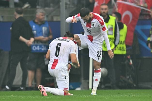 Sport Bilder des Tages 240618 EURO2024 TURKEY VS GEORGIA Georges Mikautadze (22) of Georgia celebrates with Giorgi Kochorashvili (6) of Georgia after scoring the 1-1 equalizer goal during a soccer game between the national teams of Turkey and Georgia on the first matchday in Group F in the group stage of the UEFA EURO, EM, Europameisterschaft,Fussball 2024 tournament , on Tuesday 18 June 2024 in Dortmund , Germany . PHOTO SPORTPIX David Catry DORTMUND GERMANY  Copyright: xx 464496