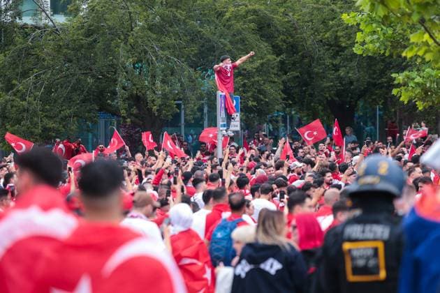 18 06 2024, Football, European Championship 2024, EM2024, Turkey Georgia, Turkey fans celebrate in Dortmund, Dortmund city center NRW Germany xRHR PHOTO ENx Copyright: DennisxEwert RHR-FOTOx RHR-FOTO DE
