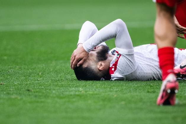 240618 Georges Mikautadze of Georgia looks dejected during the UEFA Euro 2024 Football Championship match between Türkiye and Georgia on June 18, 2024 in Dortmund Photo Jesper Zerman BILDBYRAN kod JZ JZ0541 fotboll football soccer fotballs em europamästerskap em uefa euro uefa european football championship euro 2024 türkiye georgien georgia bbeng turkiet turkey depp  Copyright: JESPERxZERMAN BB240618JZ083