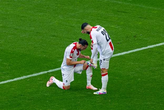 Football - UEFA EURO, EM, Europameisterschaft,Fussball 2024 - Group F - Turkey v Georgia DORTMUND, GERMANY - Tuesday, June 18, 2024: Georgia s Georges Mikautadze celebrates after scoring the first equalising goal during the UEFA Euro 2024 Group F match between Turkey and Georgia at the Westfalenstadion. (Photo by David Rawcliffe Propaganda) DORTMUND Westfalenstadion NORTH RHINE-WESTPHALIA GERMANY  Copyright: xDavidxRawcliffex P2024-06-18-Turkey_Georgia-41