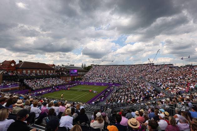 18th June 2024; Cinch Championships, Queens Club, West Kensington, London, England: Cinch Championships Queens Club, Day 2; A sellout Queens Club during the Carlos Alcaraz (ESP) vs Francisco Cerundolo (ARG) mens single match at Centre Court  ActionPlus12656484 JohnxPatrickxFletcher