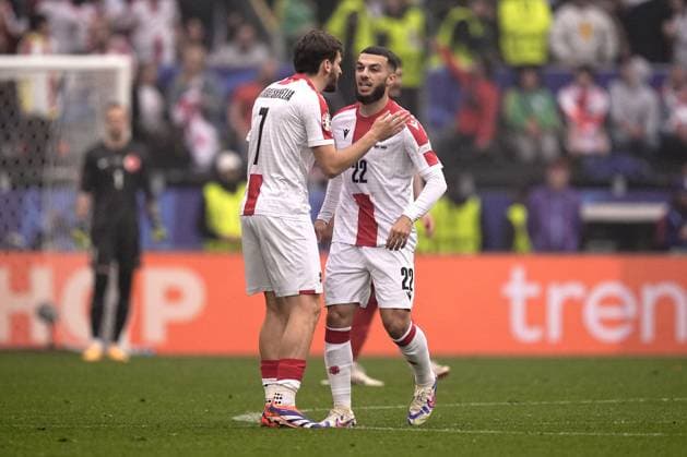 Georgia s Georges Mikautadze celebrates after goal 1-1 with Georgia s Khvicha Kvaratskhelia during the Euro 2024 soccer match between Turkey and Georgia at the Signal Iduna Park, Dortmund, Germany - Tuesday 18, 2024. - Soccer.  Copyright: xFabioxFerrari LaPressex