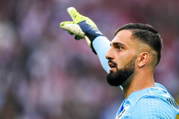 2024-06-18 Turkiye v Georgia - Group F - UEFA EURO, EM, Europameisterschaft,Fussball 2024 DORTMUND, GERMANY - JUNE 18: Giorgi Mamardashvili of Georgia gestures during the Group F - UEFA EURO 2024 match between Turkiye and Georgia at BVB Stadion Dortmund on June 18, 2024 in Dortmund, Germany. (Photo by Joris Verwijst BSR Agency) Dortmund Germany Content not available for redistribution in The Netherlands directly or indirectly through any third parties. Copyright: xBSRxAgencyx