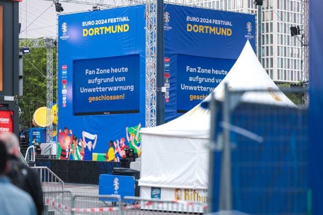18 06 2024, Football, European Championship 2024, EM2024, Turkey Georgia, Fan zones remain closed due to a storm warning, Dortmund city center NRW Germany xRHR PHOTO DEx Copyright: DennisxEwert RHR-FOTOx RHR-FOTO DE