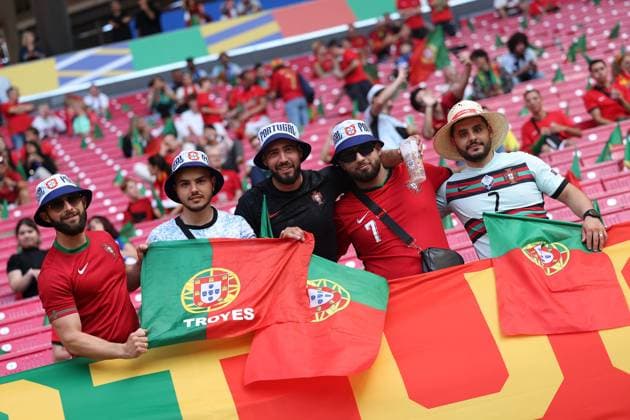 Leipzig Stadium Leipzig, Tuesday, June 18, 2024 UEFA EURO 2024 Germany, Group F stage Matchday 1 Group F Portugal Czechia, Portugal Fans,Mood, Scarves, Shirts, Emotionens Copyright: JoaquimxFerreira