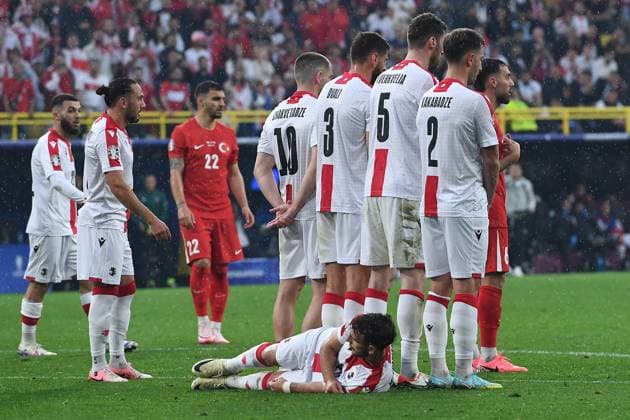 Soccer UEFA EURO 2024 Group Stage 1 Matchday Turkey Georgia on 18 06 2024 at BVB Stadion Dortmund in Dortmund Free Kick Wall Georgia V l n r Levan Shengelia Georgia , Lasha Dvali Georgia , Solomon Kverkvelia Georgia , Otar Kakabadze Georgia xRx