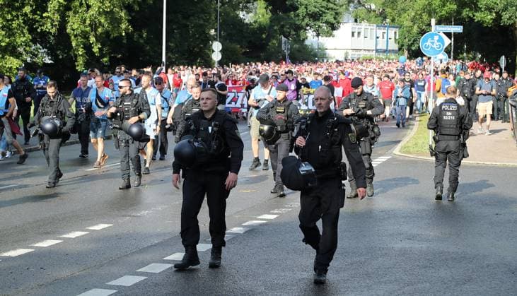Police escort the fan march of the Czech fans, branches from the storm lie on the road Sport Football Soccer European Championship Euro 2024 European Championship Men Season 2023 2024 18 06 2024 Portugal POR vs Czech Republic CZE in Leipzig DFL regulations prohibit any use of photographs as image sequences and or quasi video