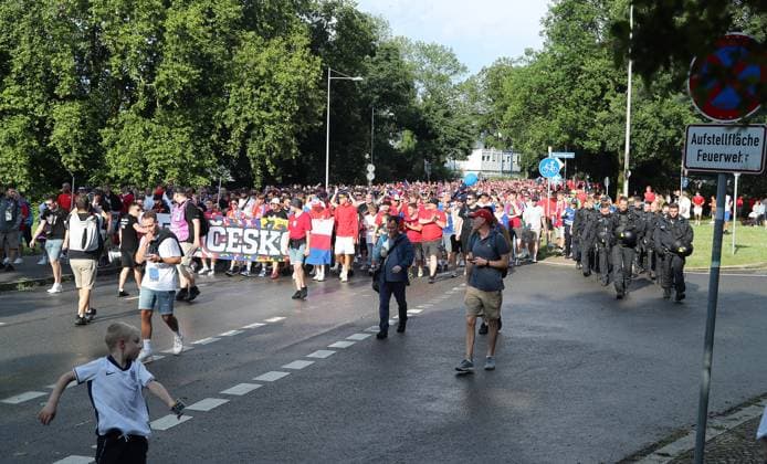 Police escort the fan march of the Czech fans, branches from the storm lie on the road Sport Football Soccer European Championship Euro 2024 European Championship Men Season 2023 2024 18 06 2024 Portugal POR vs Czech Republic CZE in Leipzig DFL regulations prohibit any use of photographs as image sequences and or quasi video