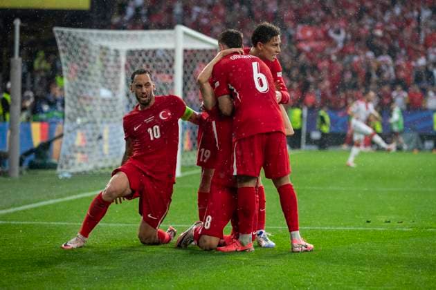 UEFA EURO 2024 Turkey Georgia 18 06 2024 Cheers after the goal by Arda Güler Turkey, 8 UEFA EURO 2024 Turkey Georgia Dortmund Stadium, Dortmund on 18 06 2024 Copyright: xBEAUTIFULxSPORTS Meuselx