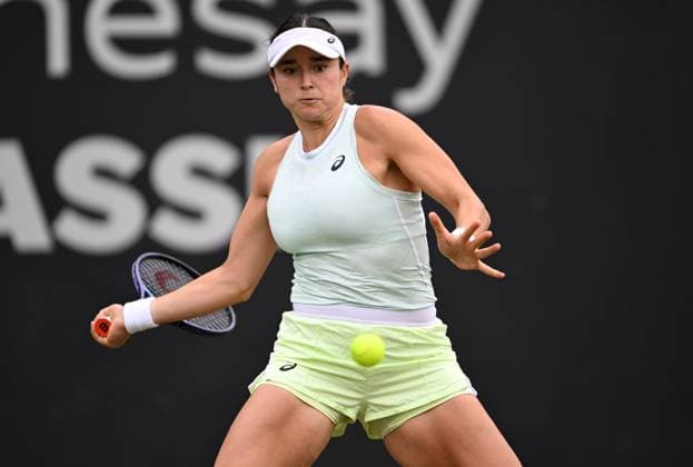 Caroline Dolehide of the USA in action during her first round match Rothesay Classic Birmingham, Day 2, Tennis, Edgbaston Priory Club, Birmingham, UK - 18 June 2024  Copyright: xAnnaxGowthorpe Shutterstockx 14543313by