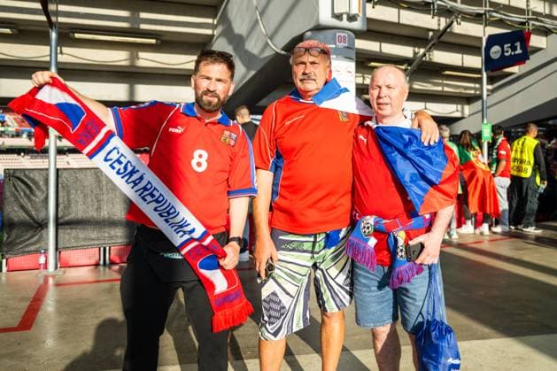 Fan warm up for Portugal v Czech Republic, UEFA EURO, EM, Europameisterschaft,Fussball 2024 Leipzig, Germany. 18th, June 2024. Football fans of Czechia are getting ready for the UEFA Euro 2024 match in Group F between Portugal and Czech Republic at Red Bull Arena in Leipzig. Leipzig Germany  Copyright: xGonzalesxPhoto FrederikkexJensenx