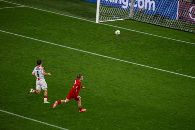 Football - UEFA EURO, EM, Europameisterschaft,Fussball 2024 - Group F - Turkey v Georgia DORTMUND, GERMANY - Tuesday, June 18, 2024: Turkey s Kerem AktürkoÄülu scores the third goal putting the ball into an empty net in injury time during the UEFA Euro 2024 Group F match between Turkey and Georgia at the Westfalenstadion. (Photo by David Rawcliffe Propaganda) DORTMUND Westfalenstadion NORTH RHINE-WESTPHALIA GERMANY  Copyright: xDavidxRawcliffex P2024-06-18-Turkey_Georgia-72