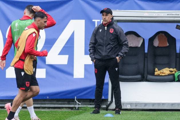 EURO 2024, Nationalteam Albanien, Training Albania Training Session: Group B - UEFA EURO, EM, Europameisterschaft,Fussball 2024 Head Coach of Albania Sylvinho during Albanian National Football Team training session at Millerntor Stadium on June 18, 2024 in Hamburg, Germany. LukaxStanzl PIXSELL