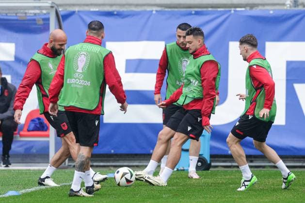 EURO 2024, Nationalteam Albanien, Training Albania Training Session: Group B - UEFA EURO, EM, Europameisterschaft,Fussball 2024 Players of Albania during Albanian National Football Team training session at Millerntor Stadium on June 18, 2024 in Hamburg, Germany. LukaxStanzl PIXSELL