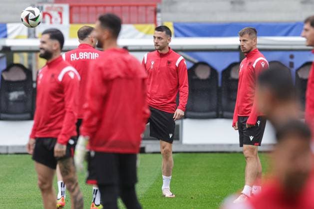 EURO 2024, Nationalteam Albanien, Training Albania Training Session: Group B - UEFA EURO, EM, Europameisterschaft,Fussball 2024 Arber Hoxha of Albania during Albanian National Football Team training session at Millerntor Stadium on June 18, 2024 in Hamburg, Germany. LukaxStanzl PIXSELL