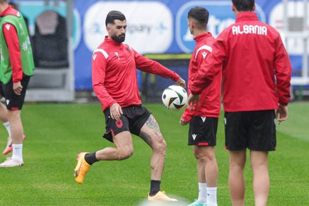 EURO 2024, Nationalteam Albanien, Training Albania Training Session: Group B - UEFA EURO, EM, Europameisterschaft,Fussball 2024 Elseid Hysaj of Albania during Albanian National Football Team training session at Millerntor Stadium on June 18, 2024 in Hamburg, Germany. LukaxStanzl PIXSELL