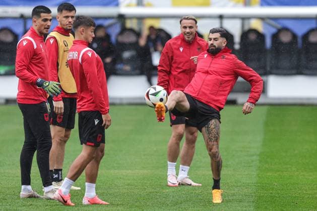 EURO 2024, Nationalteam Albanien, Training Albania Training Session: Group B - UEFA EURO, EM, Europameisterschaft,Fussball 2024 Players of Albania during Albanian National Football Team training session at Millerntor Stadium on June 18, 2024 in Hamburg, Germany. LukaxStanzl PIXSELL