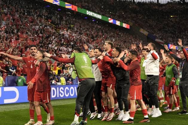 Turkey s celebrates at the end of the match after the match victory of the during the Euro 2024 soccer match between Turkey and Georgia at the Signal Iduna Park, Dortmund, Germany - Tuesday 18, 2024. - Soccer.  Copyright: xFabioxFerrari LaPressex