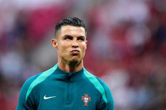 Portugal v Czechia: Group F - UEFA EURO, EM, Europameisterschaft,Fussball 2024 Cristiano Ronaldo centre-forward of Portugal and Al-Nassr FC during the warm-up before the UEFA EURO 2024 group stage match between Portugal and Czechia at Football Stadium Leipzig on June 18, 2024 in Leipzig, Germany. Leipzig Germany  Copyright: xJosexBretonx originalFilename:breton-portugal240618_np429.jpg