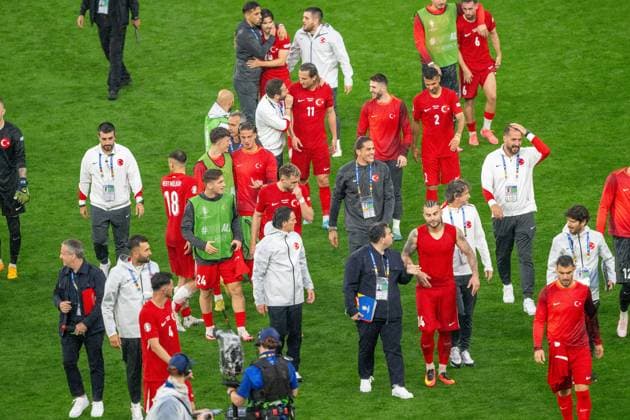 GER, EURO 2024, Group F, Turkey Tur vs. Georgia GEO 18 06 2024, BVB Stadium Dortmund, Dortmund, GER, EURO 2024, Group F, Turkey Tur vs. Georgia GEO In the picture the Turkish national team cheers after the victory with 3 1 Gestures, facial expressions, emotions Happiness Joy Joy on the way to the dressing room nordphotoxGmbHxx xDenkinger nph00015
