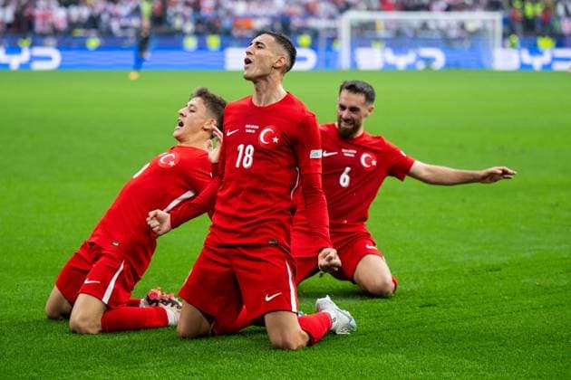 Turkiye v Georgia: Group F - UEFA EURO, EM, Europameisterschaft,Fussball 2024 Mert Muelduer of Turkey is celebrating after scoring his team s first goal with Arda Gueler and Orkun Koekcue of Turkey during the UEFA EURO 2024 group stage match between Turkiye and Georgia at Football Stadium Dortmund on June 18, 2024, in Dortmund, Germany. Dortmund Germany  Copyright: xHeshamxElsherifx originalFilename:elsherif-notitle240618_np5LB.jpg